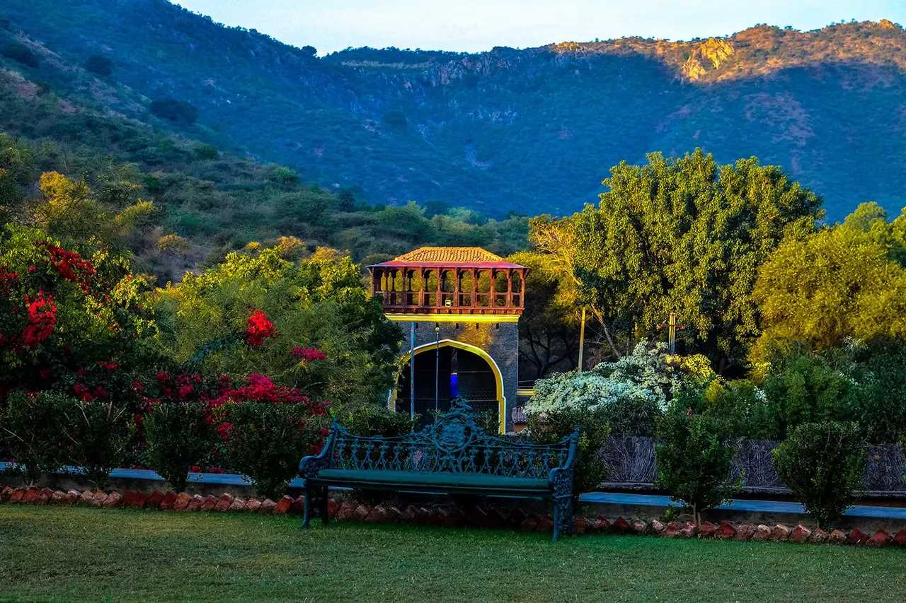 The Royal Retreat Resort & Spa